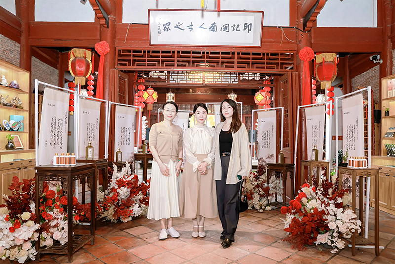 .ͩ˾ȪekƷl(f)Ʒbż